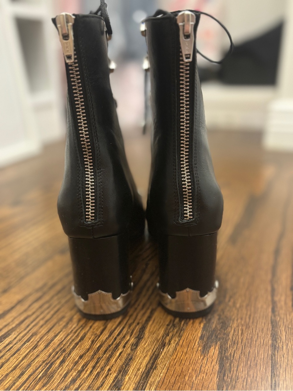 NWT TOGA Pulla Black Leather Lace-Up Cutout Ankle Boots with Silver Hardware - Picture 3 of 6